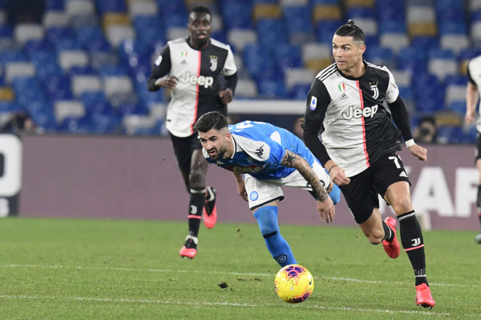 Cristiano Ronaldo in azione durante una partita Juventus-Napoli