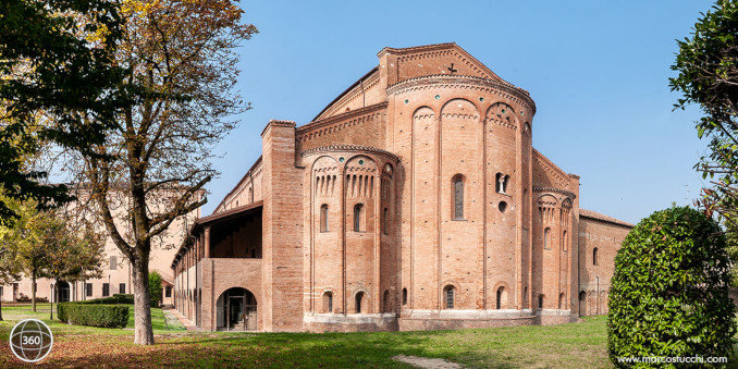 L'esterno dell'Abbazia di Nonantola, foto dal tour virtuale