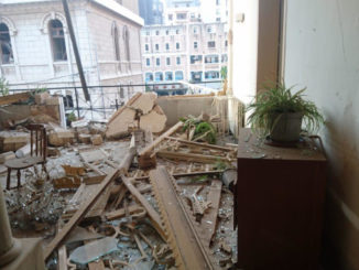 Convento dei francescani di Beirut danneggiato dall'esplosione nel porto della città