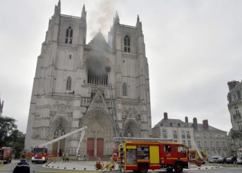 Il rogo nella cattedrale di Nantes