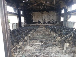 mozambico chiesa bruciata