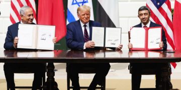 Trump alla firma degli Accordi di Abramo con Israele e Emirati Arabi Uniti