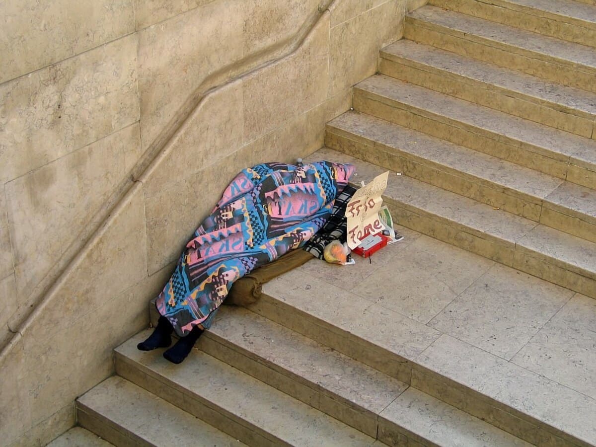 homeless sulle scale