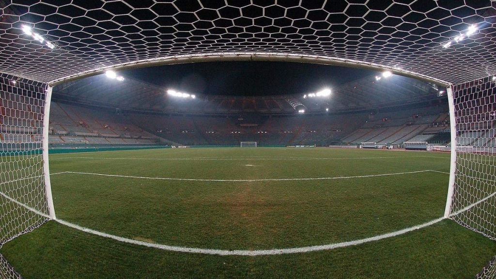 Stadio di calcio vuoto