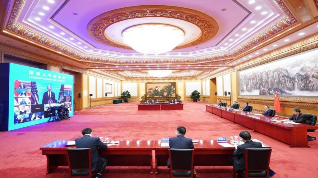Xi Jinping partecipa al summit sul cima di Biden in videoconferenza dalla Cina