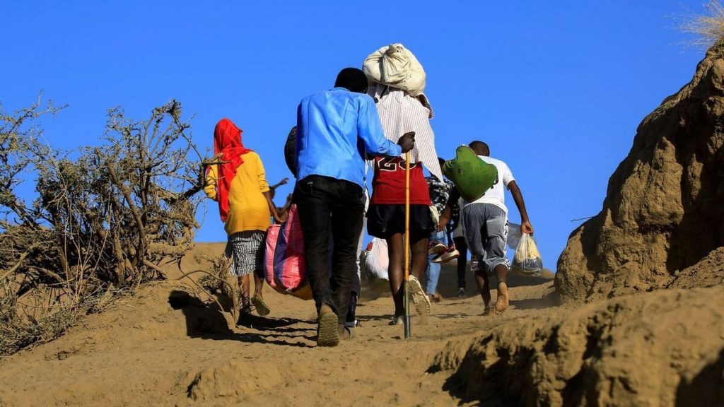 Civili in Etiopia in fuga dalla guerra nella regione del Tigrai