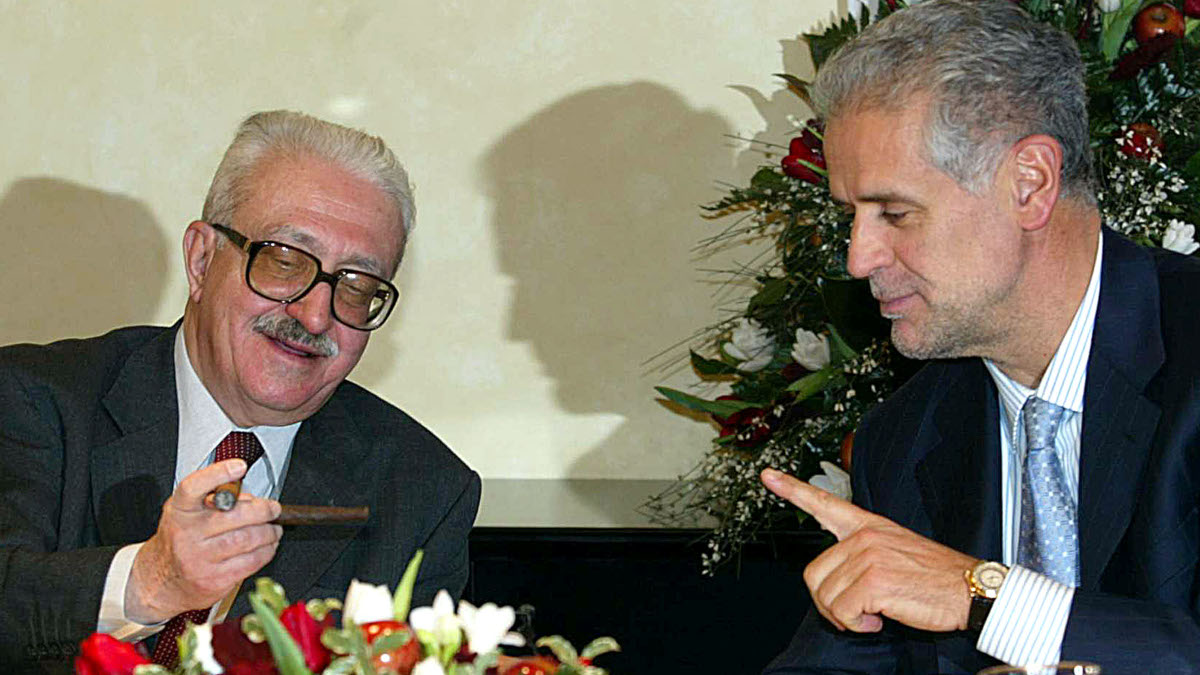 Roberto Formigoni con Tarek Aziz