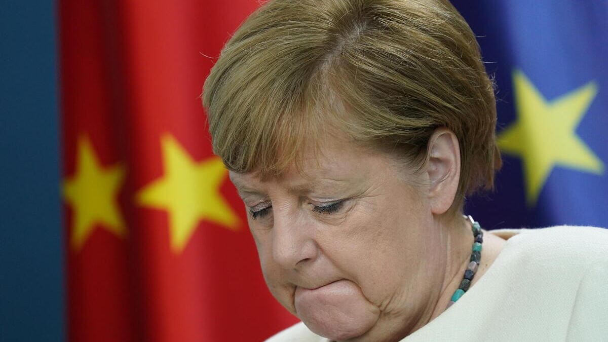 Angela Merkel parla dopo un incontro tra Ue e Cina per approvare il Cai