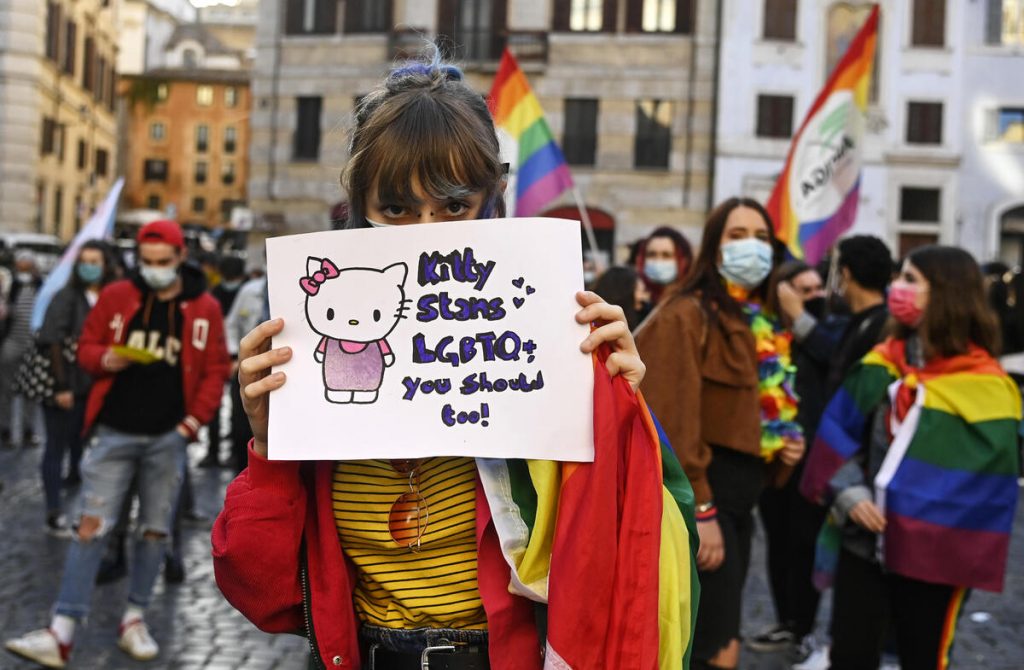 Omofobia, manifestazione a Roma a favore del ddl Zan