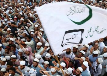 Manifestazione a favore della legge della blasfemia e contro i cristiani in Pakistan