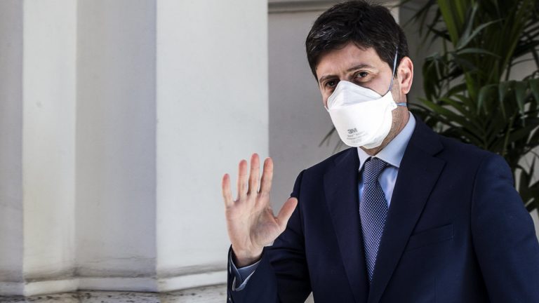 Il ministro che vuole passare da Rifondazione comunista a Rifondazione pandemista