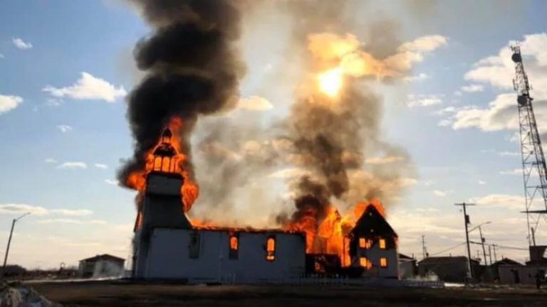 Canada, quattro chiese bruciate in sei giorni