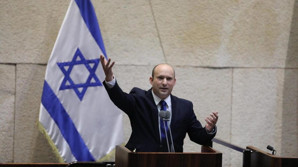 Naftali Bennett, nuovo premier in Israele, parla alla Knessett