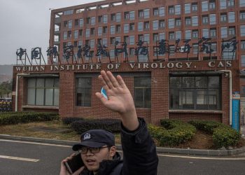 Da fake news a dubbi legittimi: Joe Biden riapre la pista del laboratorio di Wuhan sulle origini del Covid