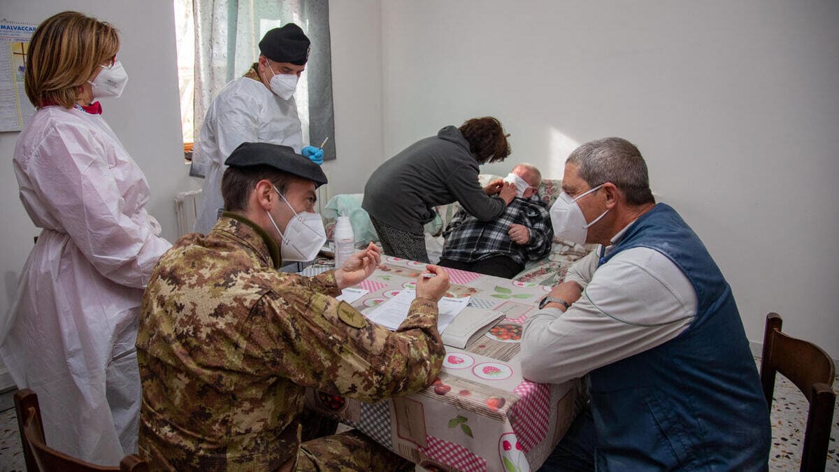 La task force dell'Esercito inviata in Basilicata per vaccinare a domicilio gli over 80