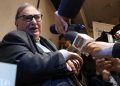 Giulio Sapelli è professore ordinario di Storia Economica presso l’Università degli Studi di Milano, dove insegna anche Economia politica