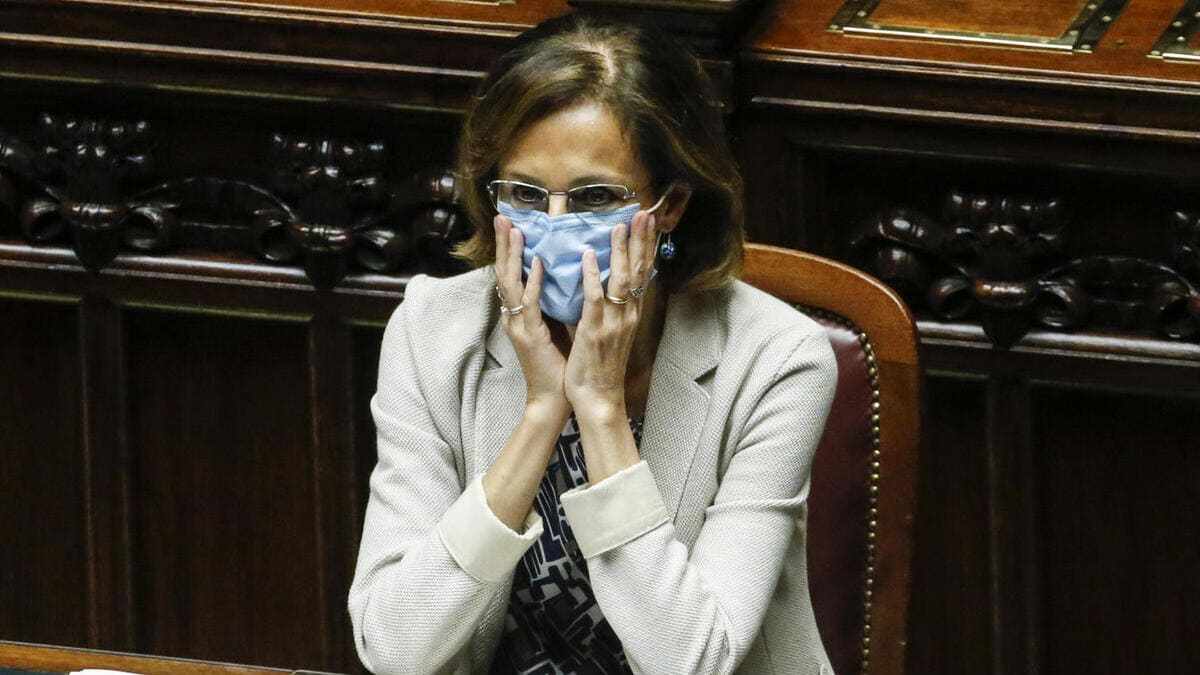 Il ministro della Giustizia, Marta Cartabia, durante la discussione della sua riforma alla Camera