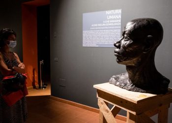 Un'immagine della mostra del Meeting sulla scultura