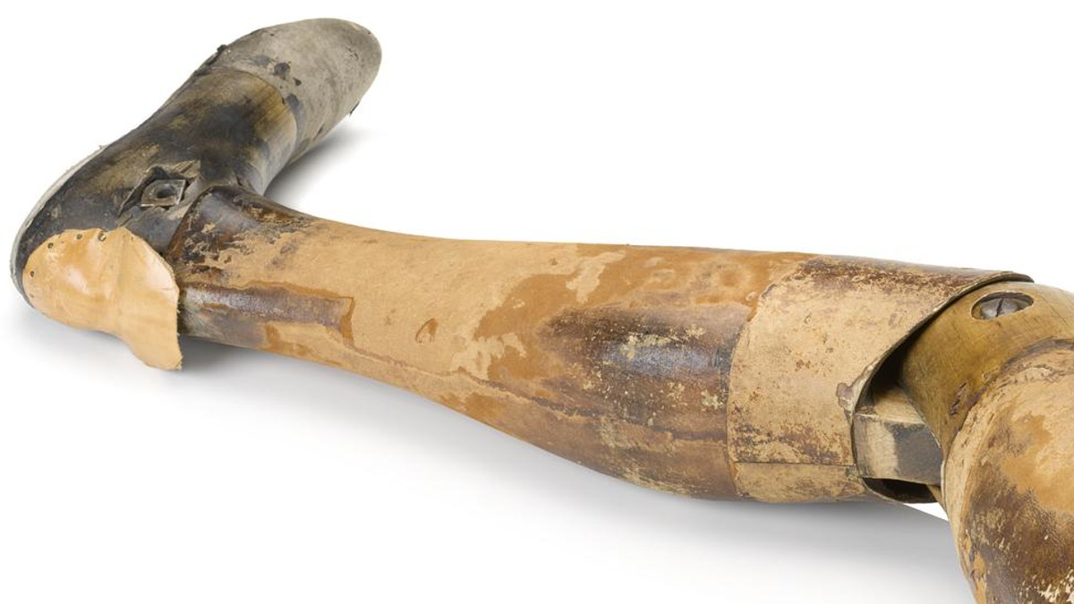 Protesi in legno per gamba