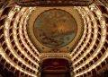 Una veduta del teatro San Carlo di Napoli