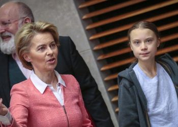 Ursula von der Leyen, promotrice del Green Deal, insieme a Greta Thunberg