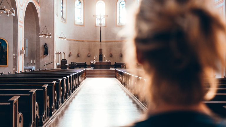 Allegria, casa e famiglia. Lasciamo che Cristo “dimori” in mezzo a chi lo ama