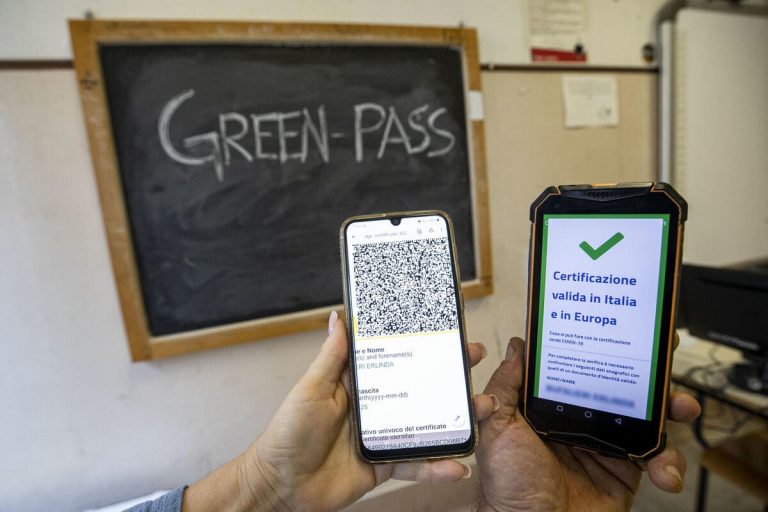 Vaccini, green pass e fede. Facciamo chiarezza
