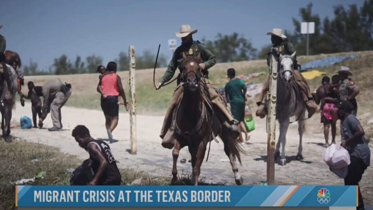 Migranti braccati dagli agenti Usa in Texas