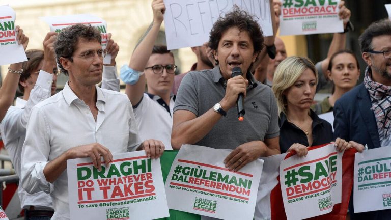 La Spid Democracy genera mostri, è iniziata la gara all’ultimo referendum