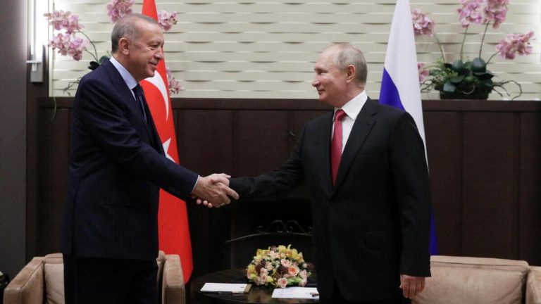 Tutti ricattano tutti nel triangolo di odio e di amore tra Turchia, Russia e Occidente