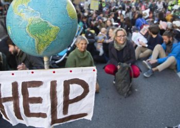 Protesta a favore del clima in vista della Cop26