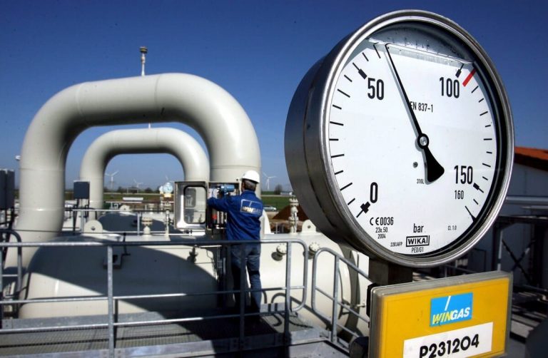 Con un mercato fuori controllo cresce il prezzo del gas. «Non facciamo guerra alla Russia»