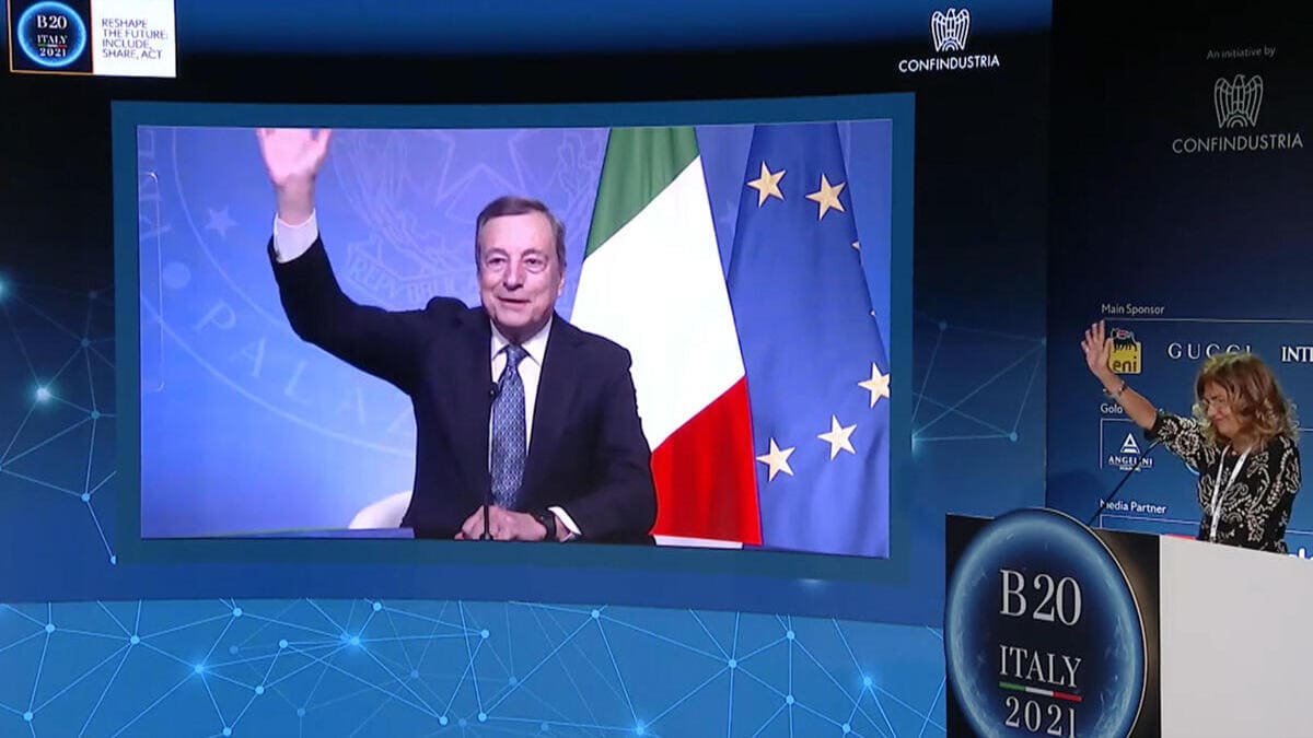 Il premier Mario Draghi in videocollegamento al Summit B20