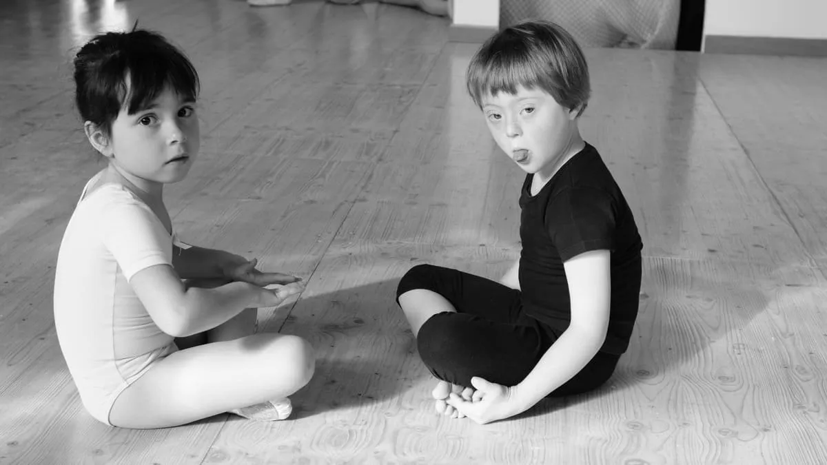 Una delle foto esposte nell'esposizione "Il talento non fa differenze. Mostra fotografica su bambini di talento ed ex bambini divenuti artisti", nel 2011 a Siena