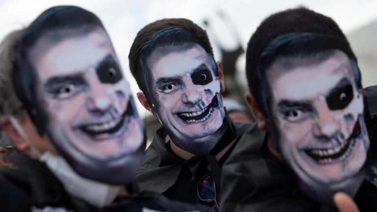 In Brasile hanno già trovato il colpevole della pandemia: Bolsonaro