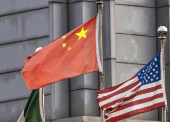 Le bandiere di Cina e Usa