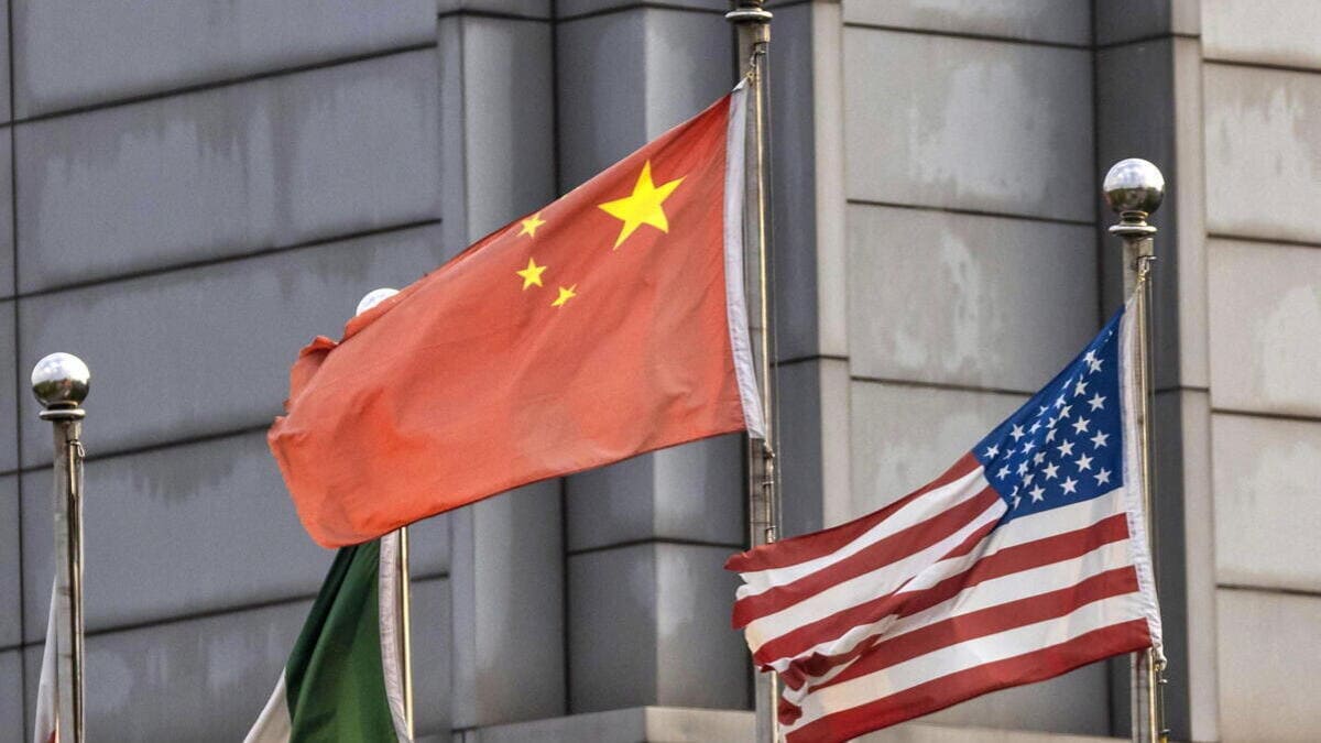 Le bandiere di Cina e Usa