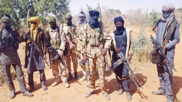 Nigeria. «Ci attaccano perché siamo cristiani. Tra i 66 rapiti tanti bambini»