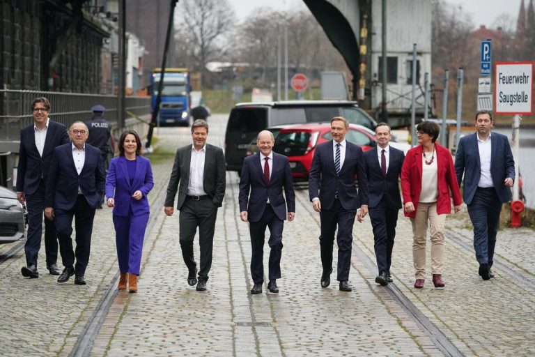 Tutte le contraddizioni della “coalizione semaforo” al governo in Germania