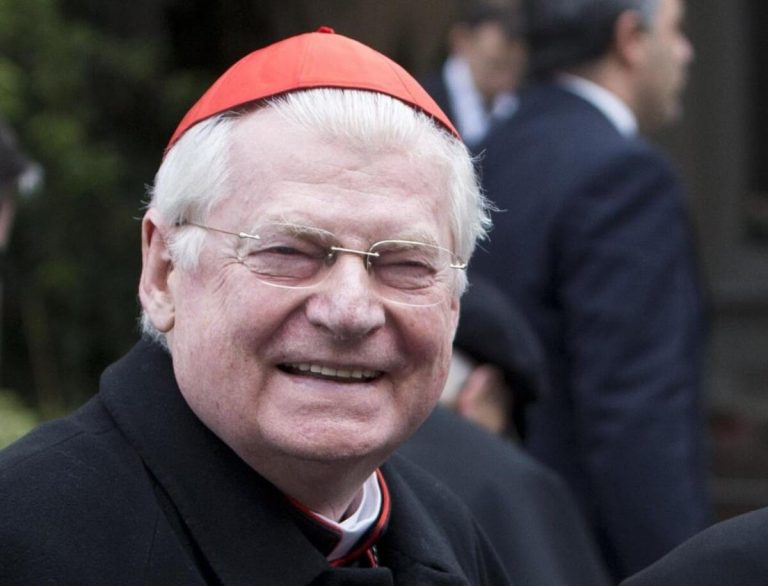 Auguri cardinale Scola. «Se non doni la vita, il tempo te la ruba»