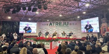 Un momento del dibattito sul libro di Alfredo Mantovano alla festa dei giovani di Fratelli d'Italia, Atreju