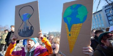 Protesta a Berlino contro i cambiamenti climatici
