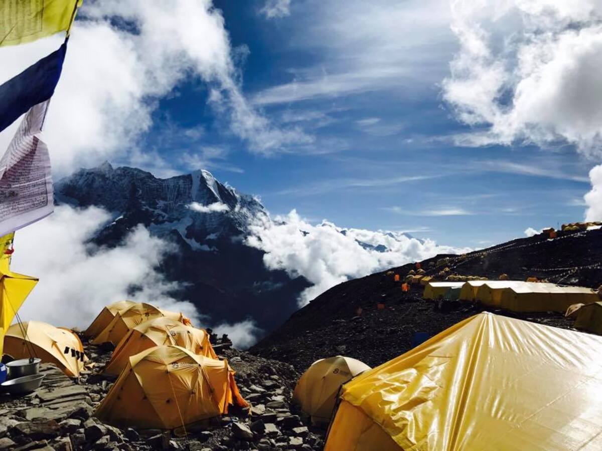 La spedizione sul Manaslu nel 2017. Bergamini è arrivato in vetta, a 8.163 metri, senza ossigeno