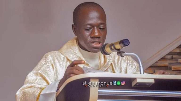 Nigeria, prete rapito e torturato: «Non riuscivo neanche a pregare»