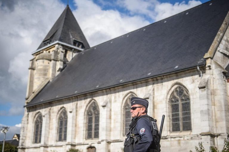 Un altro attentato islamista sventato in una chiesa francese