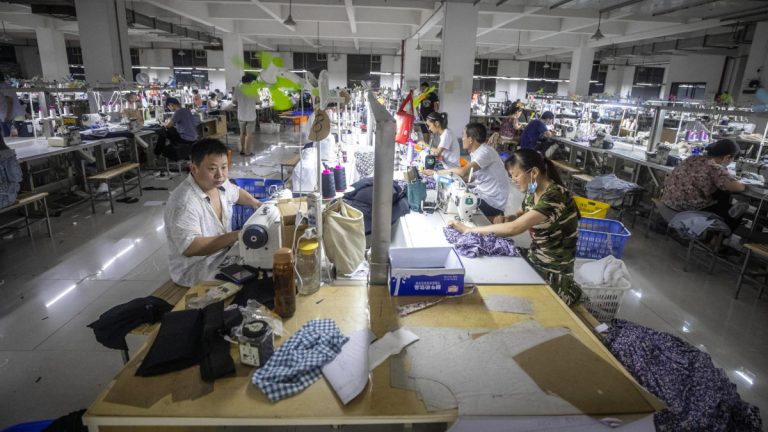 Cina. Il grande bluff in avanti