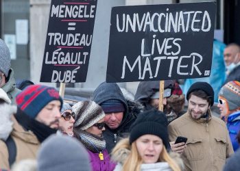 Proteste in Canada contro il vaccino