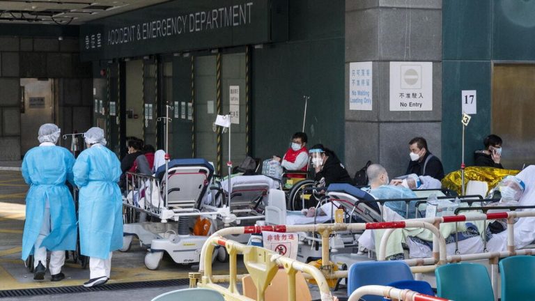 Hong Kong è al collasso per la strategia “zero Covid”, non per il Covid