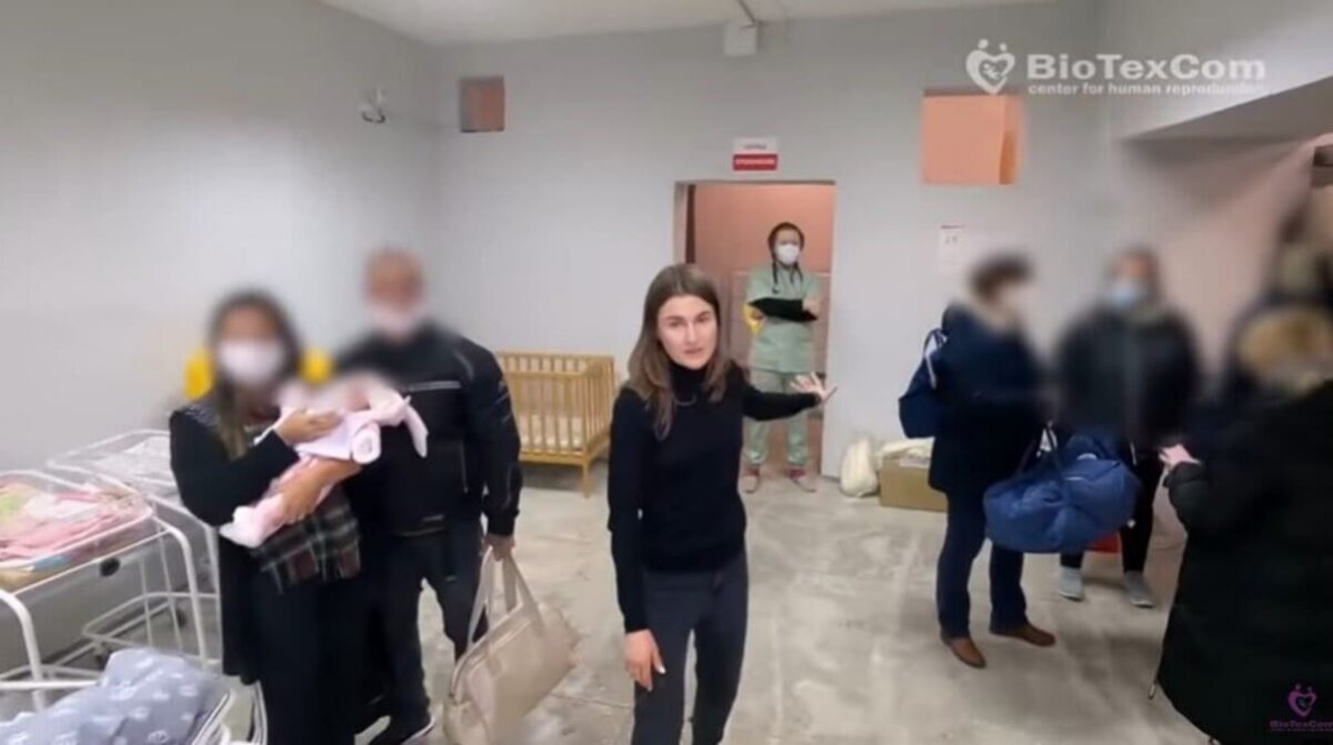 Il video dal bunker della Biotexcom, colosso della maternità surrogata in Ucraina