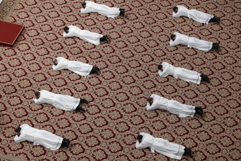 La piaga della pedofilia e l’educazione che manca a tanti sacerdoti